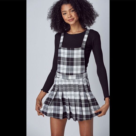 NWOT Love Tree Overall Dress - Picture 2 of 8